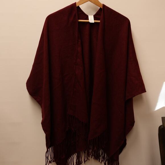 100 % Acrylic Cape Fringe Bottom Open Front Cranberry One Size - Picture 10 of 16